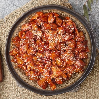 Picture of Pork with potatoes and sesame in soy sauce(Half Portion)