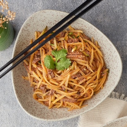 Picture of Salad with potato and beef