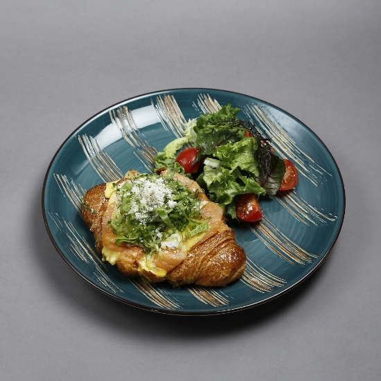 Picture of Croissant Benedict