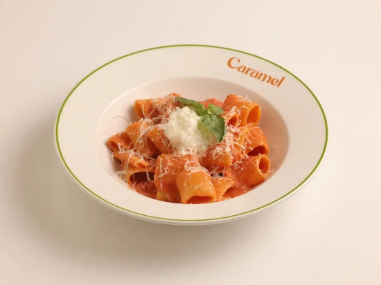 Picture of Aneli with Tomato and Stracciatella